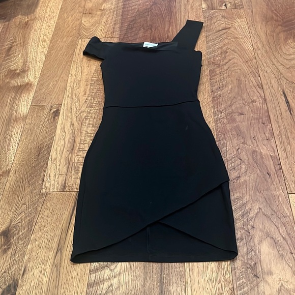 Super Down Woman’s Black Asymmetrical Dress Size XXS - Picture 1 of 5